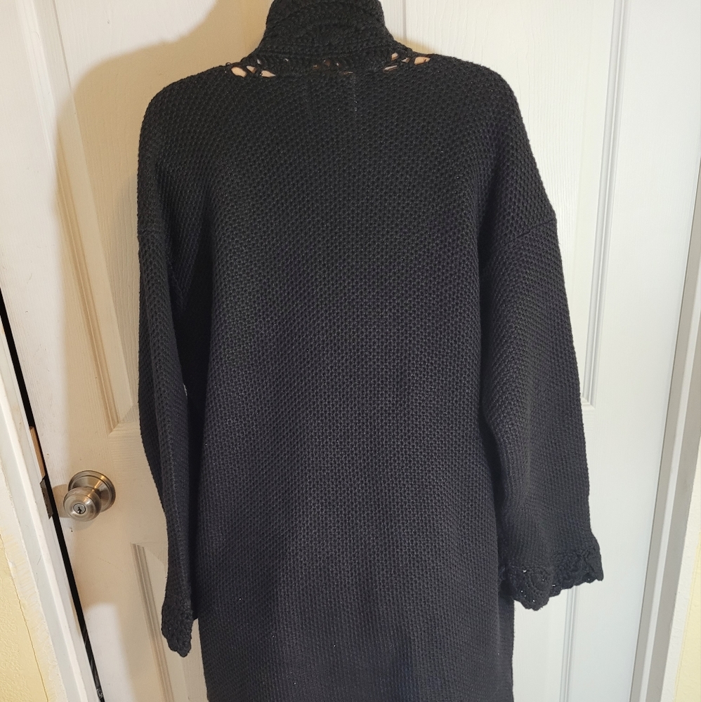 Crocheted coat - Picture 3 of 7